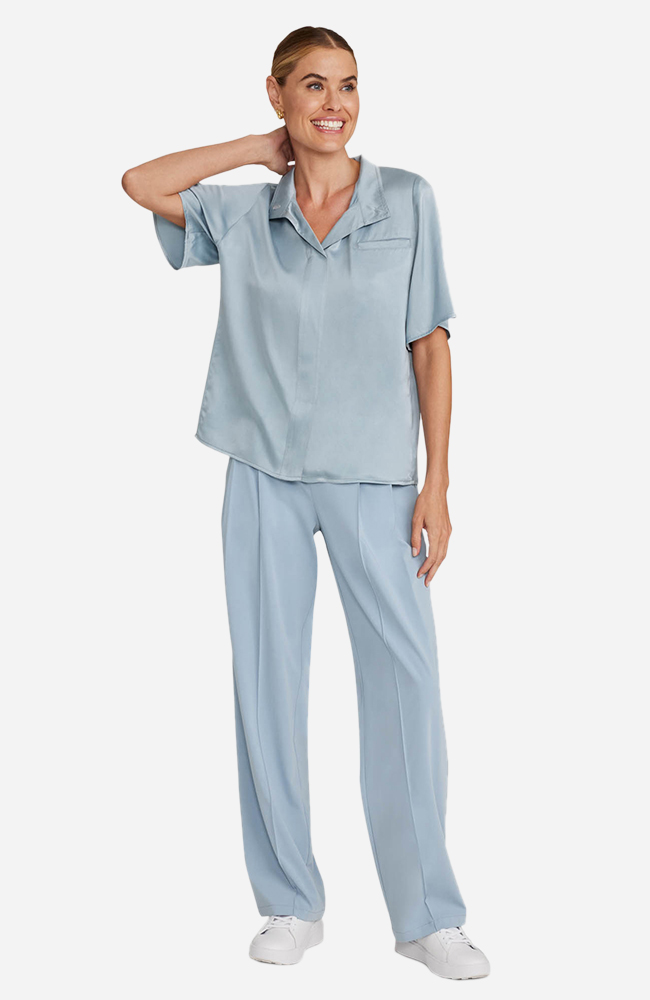 Women's Scrub Set: Silk Stand Collar Top & Pleated Wide Leg Pant, , large