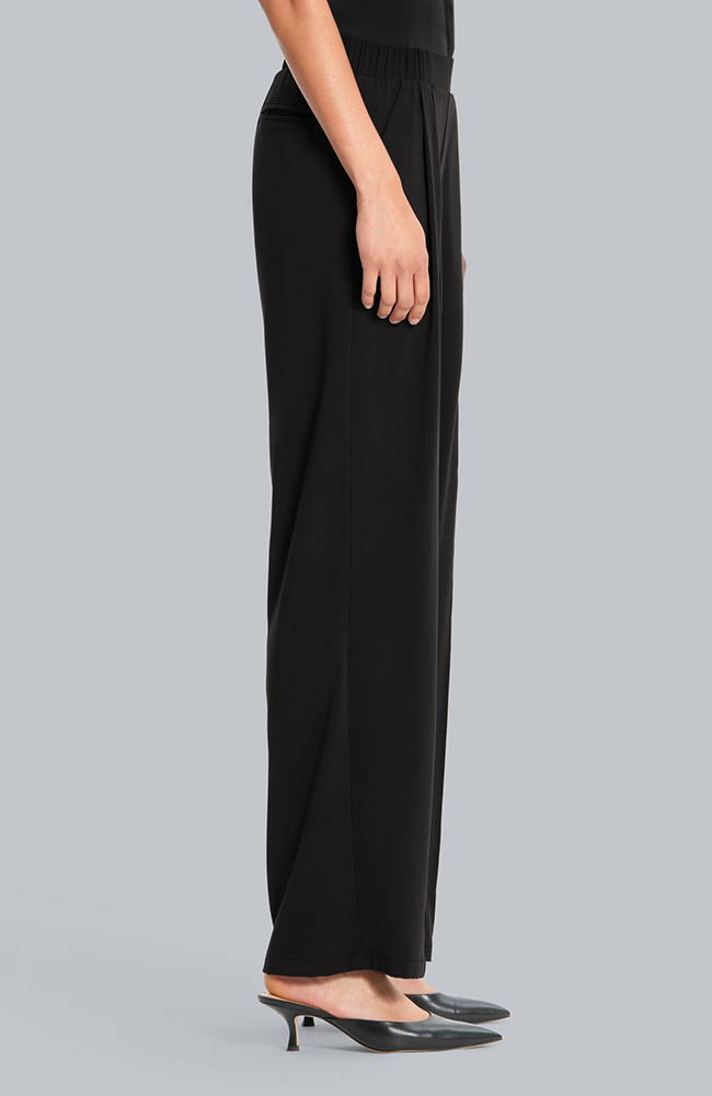 Women's Pleated Wide Leg Scrub Pant, , large